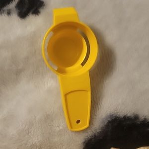 Tupperware egg separator